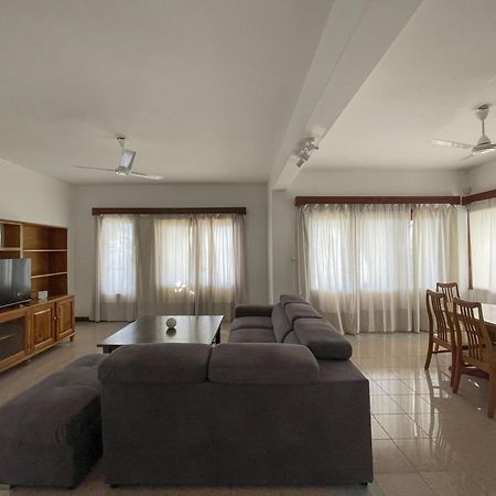 Beach View Villa - Beauvallon Villas โบวาลง ภายนอก รูปภาพ